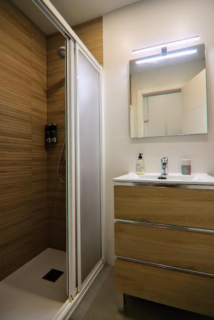 דירות סביליה Luminoso Apartamento En El Corazon De Triana מראה חיצוני תמונה