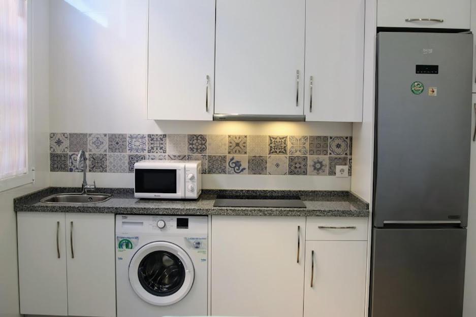 דירות סביליה Luminoso Apartamento En El Corazon De Triana מראה חיצוני תמונה