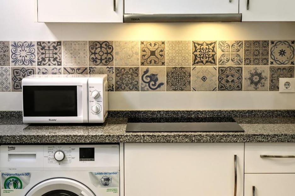 דירות סביליה Luminoso Apartamento En El Corazon De Triana מראה חיצוני תמונה